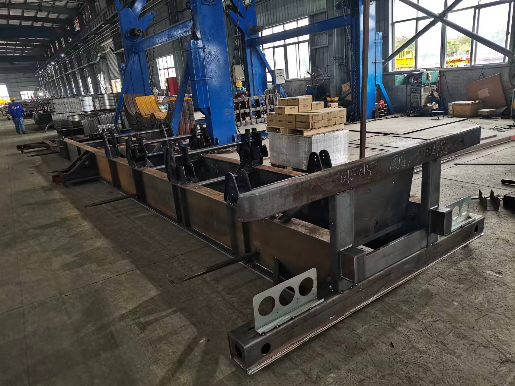 40ft containerchassis is in fabricage